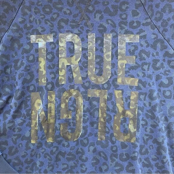 True Religion Dark Blue Leopard Print Pullover Sweater - Size: Medium - Picture 4 of 9